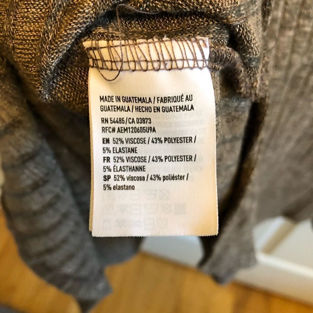 American Eagle Outfitters asymmetrical cardigan - Picture 4 of 4